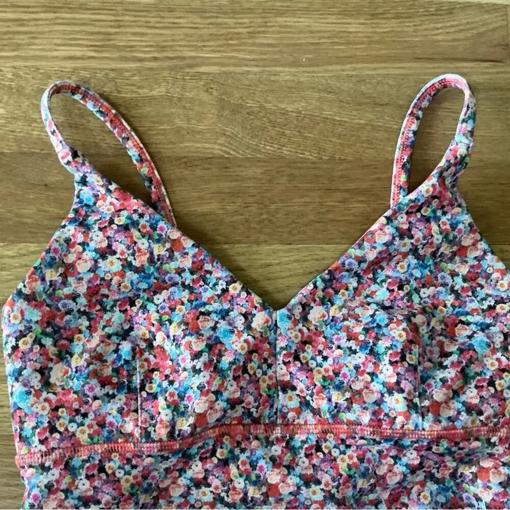 Lululemon Solo Bra Luon Prism Petal Multi Size 2